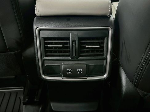 Used 2020 Subaru Forester Limited AWD/4WD image 29