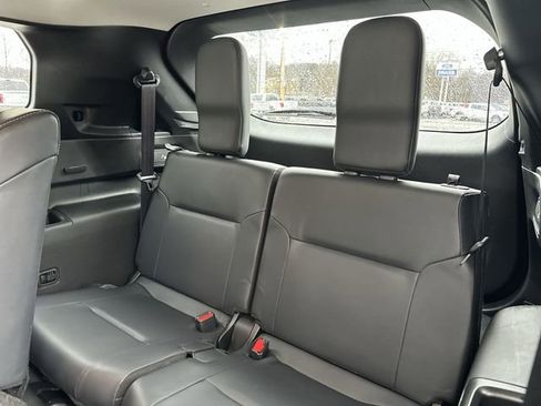 Used 2024 Mitsubishi Outlander SE image 26