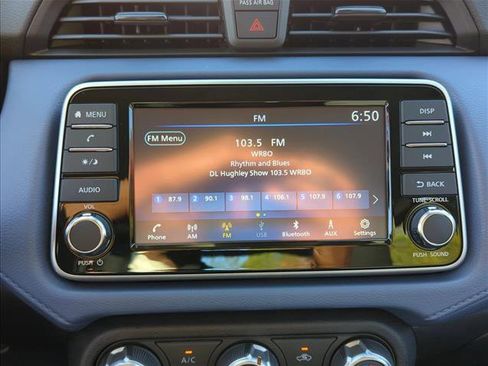 New 2025 Nissan Versa SV w/ Trunk Package image 9