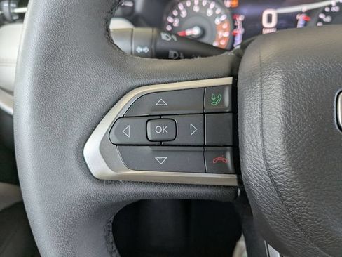 Used 2025 Jeep Compass Limited AWD/4WD image 22