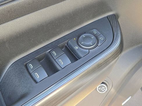 Used 2023 GMC Acadia SLT FWD image 22