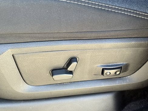 Used 2021 RAM 2500 Big Horn w/ Level B Equipment Group image 20