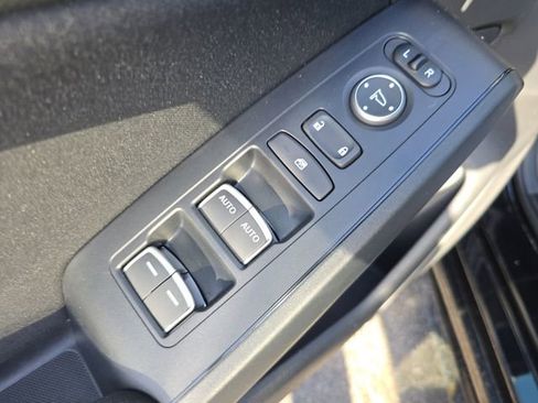 Used 2025 Honda Civic Sport image 16