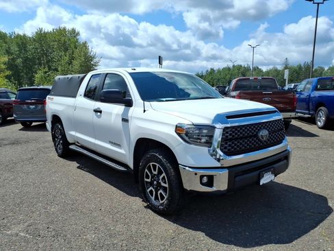 Used 2019 Toyota Tundra SR5 w/ TRD Off Road Package AWD/4WD image 7