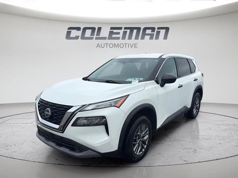 Used 2023 Nissan Rogue S image 1