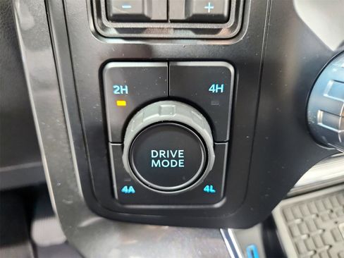 Used 2023 Ford F150 Lariat w/ Equipment Group 502A High image 29