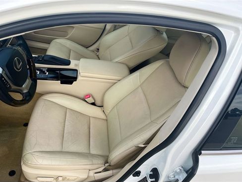 Used 2015 Lexus ES 350 350 w/ Luxury Package image 18