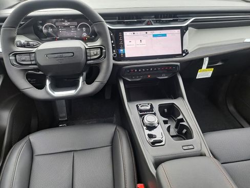 New 2026 Jeep Cherokee Limited AWD/4WD image 18
