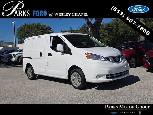 Used 2021 Nissan NV200 SV w/ Back Door Glass Package image 1