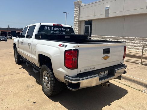 Used 2016 Chevrolet Silverado 2500 LT w/ Z71 Package, Off-Road AWD/4WD image 4