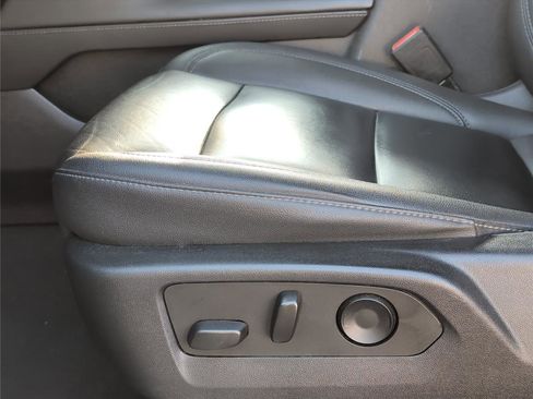 Used 2023 Chevrolet Tahoe LT image 10