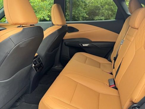Used 2025 Lexus RX 350 Premium AWD/4WD image 9