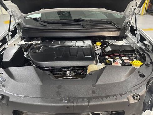 Used 2022 Jeep Cherokee Latitude w/ Sun & Sound Group image 43