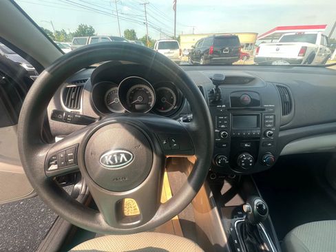 Used 2011 Kia Forte LX image 13