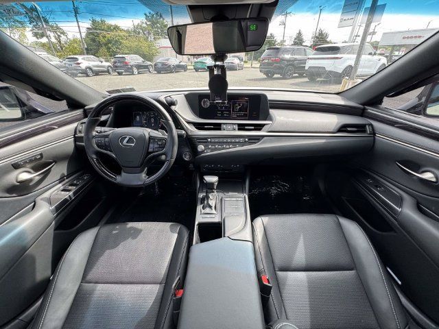 Used 2021 Lexus ES 350 w/ Premium Package FWD image 11