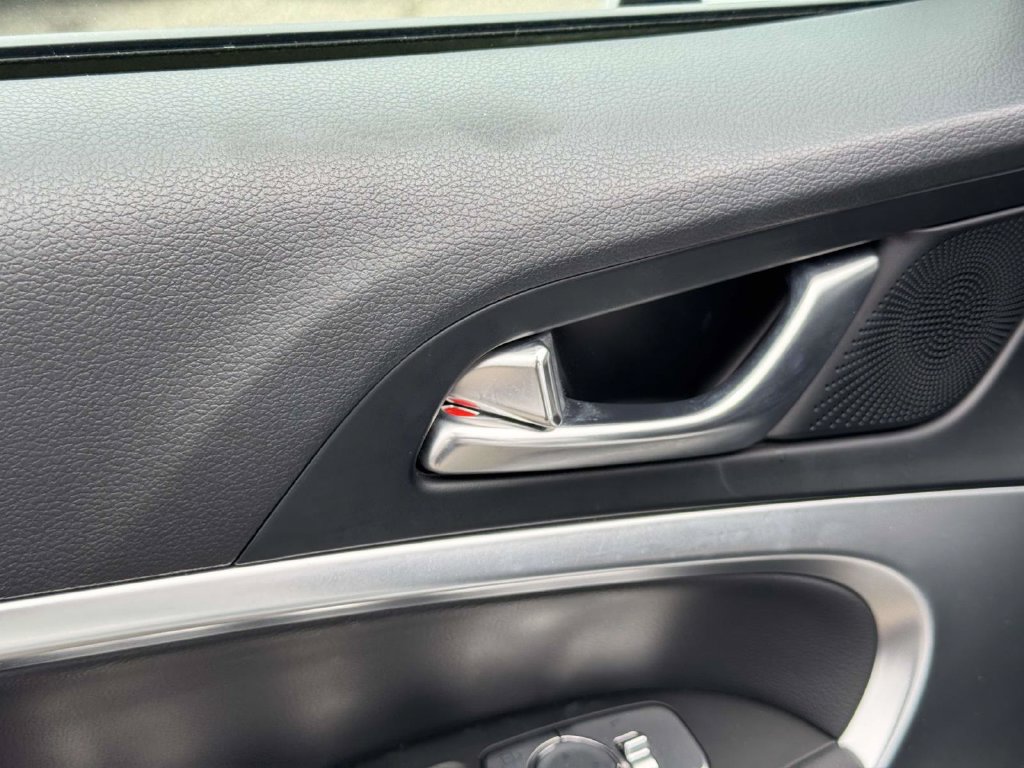 Certified 2026 Genesis G70 2.5T AWD/4WD image 17