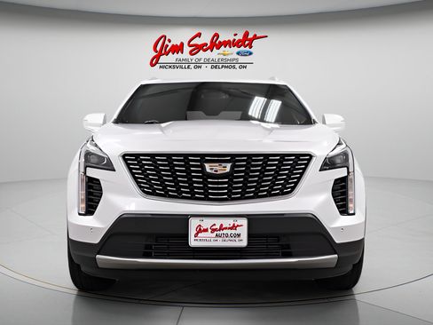 Used 2021 Cadillac XT4 Premium Luxury w/ Sun And Sound Package AWD/4WD image 2