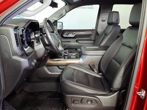 Used 2022 Chevrolet Silverado 1500 LT Trail Boss w/ LT Trail Boss Premium Package image 17