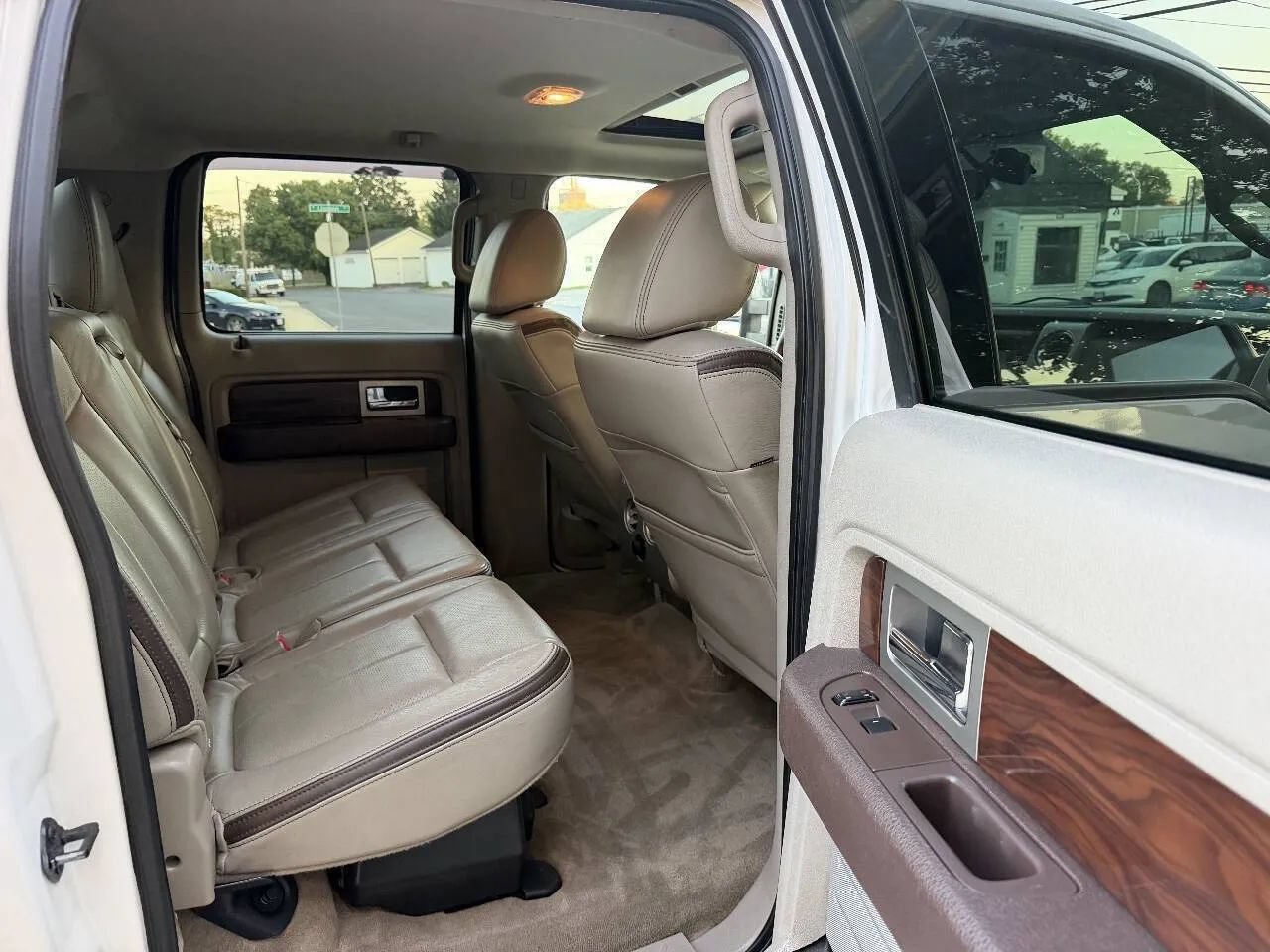 Used 2010 Ford F150 Platinum AWD/4WD image 37