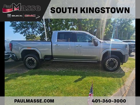 Used 2024 GMC Sierra 2500 Denali w/ Denali Reserve Package AWD/4WD image 5