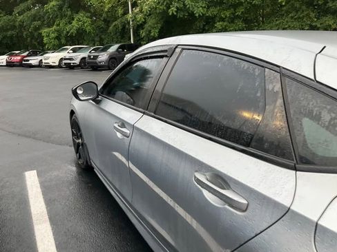 Used 2024 Honda Civic Sport image 9
