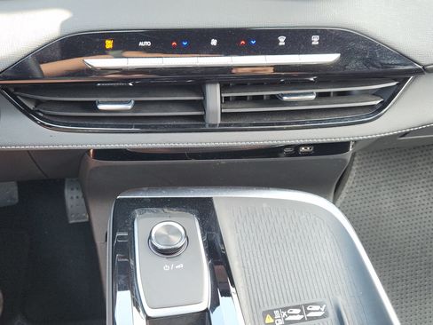 Used 2026 Buick Enclave Sport Touring FWD image 20