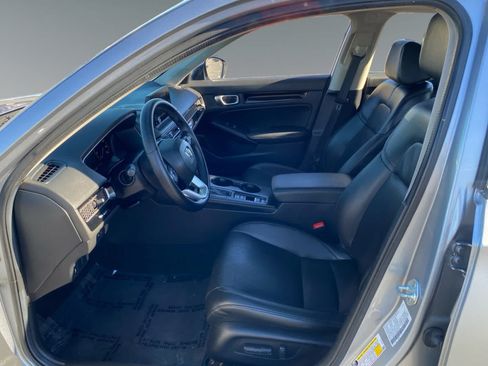 Used 2024 Honda Civic EX-L image 9