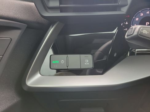 Used 2022 Audi A3 2.0T Premium image 29