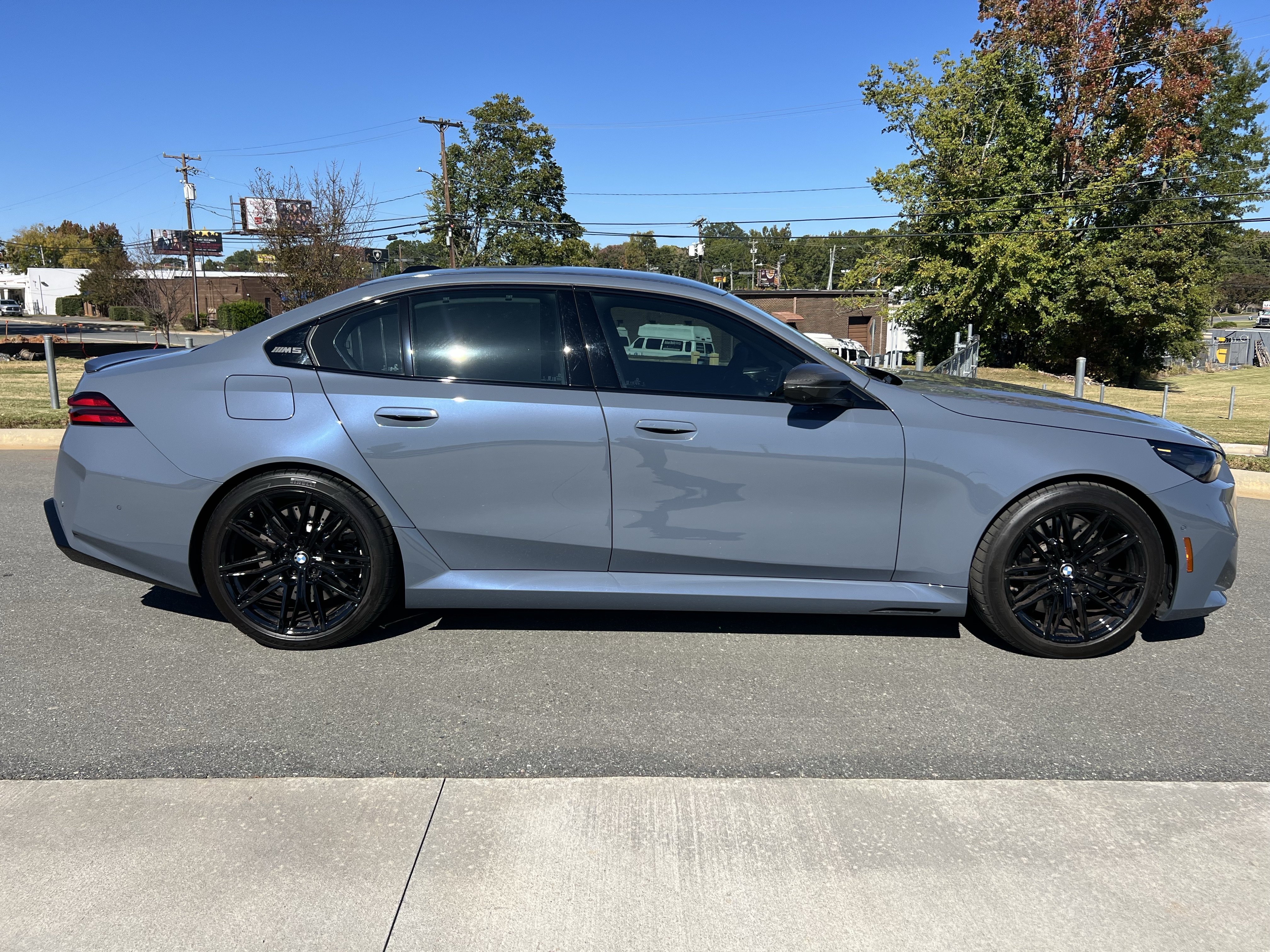 Used 2026 BMW M5 w/ Carbon Package AWD/4WD image 10