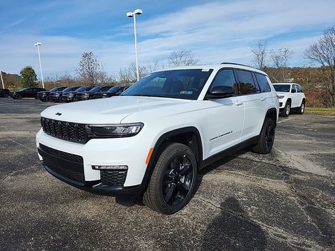 New 2025 Jeep Grand Cherokee L Limited w/ Black Appearance Package image 7