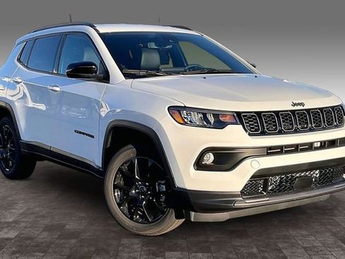 New 2026 Jeep Compass Latitude image 2