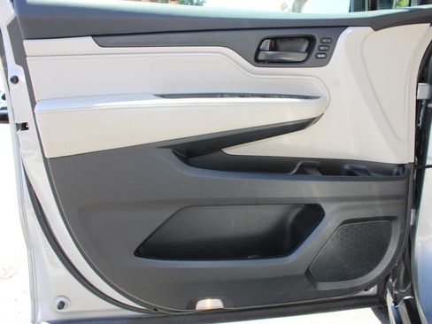 Used 2025 Honda Odyssey EX-L image 14