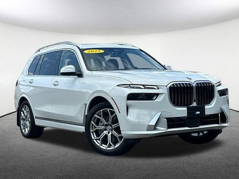 Used 2023 BMW X7 xDrive40i w/ Premium Package AWD/4WD image 2