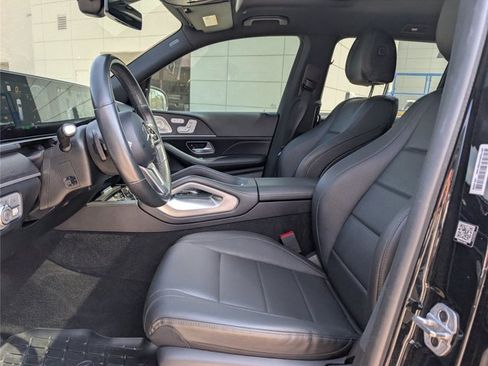 Used 2021 Mercedes-Benz GLS 450 4MATIC image 46