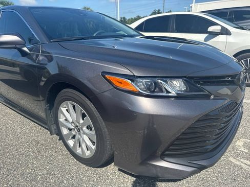 Used 2020 Toyota Camry LE FWD image 2