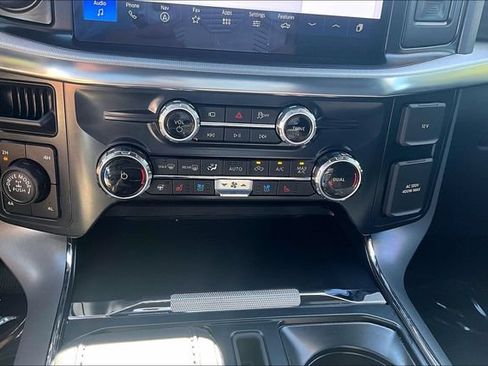 Used 2025 Ford F150 Lariat w/ Equipment Group 502A High AWD/4WD image 32