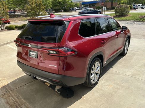Used 2025 Toyota Grand Highlander FWD image 10