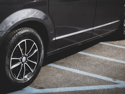 Used 2018 Dodge Grand Caravan GT image 10