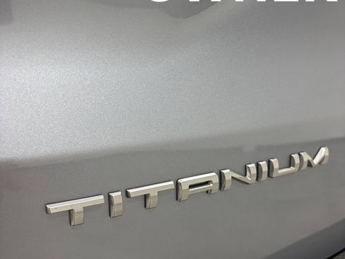 Certified 2022 Ford Escape Titanium w/ Class II Trailer Tow Package image 27