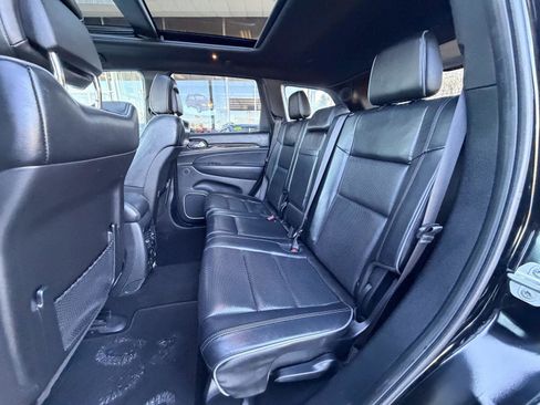 Used 2019 Jeep Grand Cherokee Overland image 32