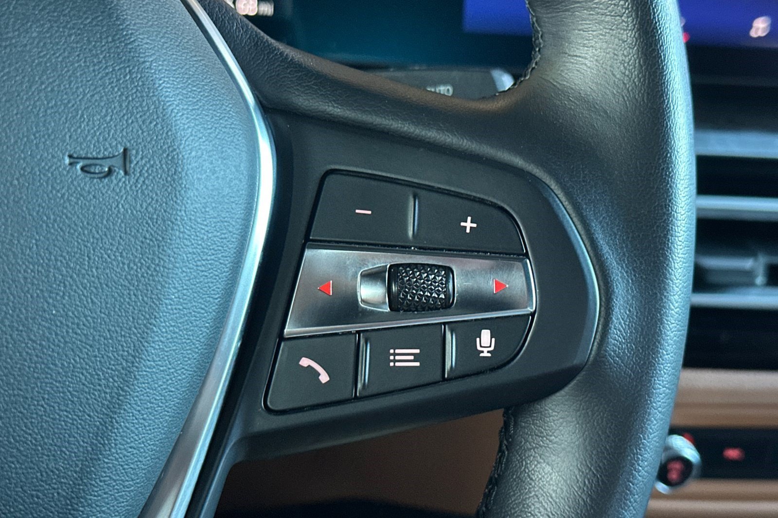 Certified 2024 BMW i4 eDrive35 w/ Convenience Package RWD image 32