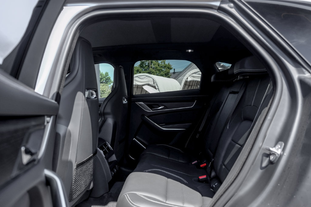 New 2026 Jaguar F-PACE R-Dynamic S AWD/4WD image 16