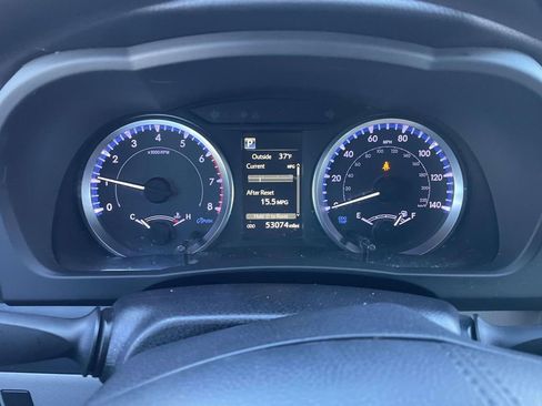 Used 2019 Toyota Highlander LE image 31