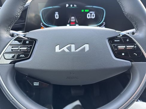 New 2026 Kia Niro EX image 8