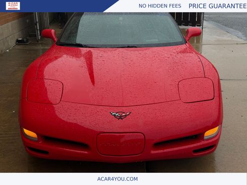 Used 2002 Chevrolet Corvette Coupe w/ Preferred Equipment Group2 RWD image 2