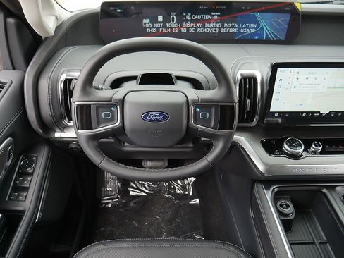 New 2026 Ford Expedition Max Platinum w/ Driver's Package AWD/4WD image 18