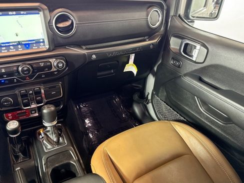 Used 2022 Jeep Wrangler Unlimited Rubicon 4xe image 21