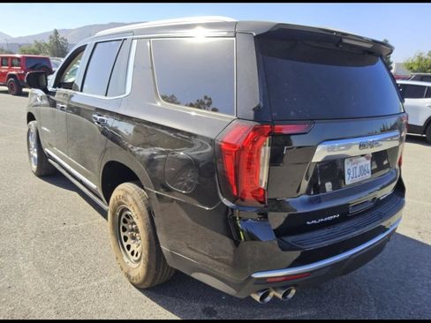 Used 2023 GMC Yukon Denali RWD image 4