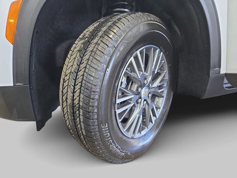 New 2026 Chevrolet Traverse LT FWD image 34
