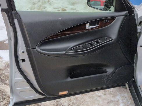 Used 2017 INFINITI QX50 Journey w/ Premium Package image 22